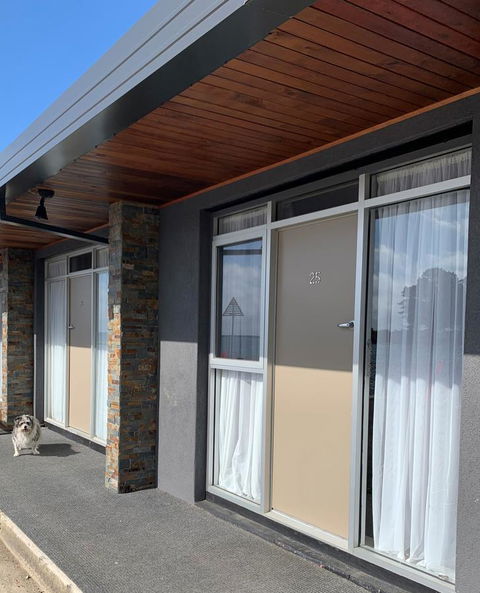 The Waterfront Wynyard - Port Augusta Accommodation 39