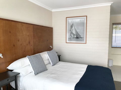 The Waterfront Wynyard - Port Augusta Accommodation 1
