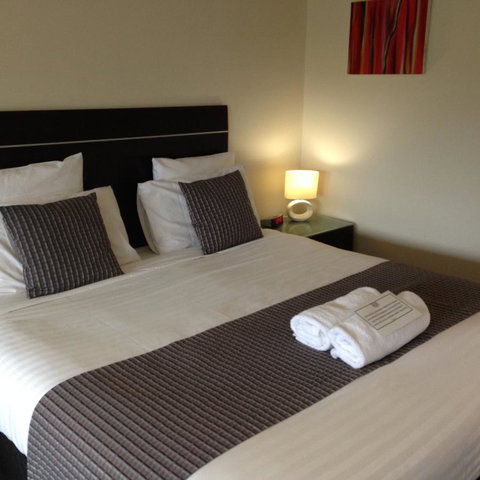 Commodore Regent - Port Augusta Accommodation 10