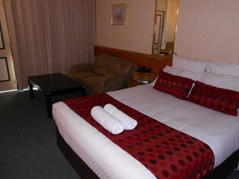 Commodore Regent - Port Augusta Accommodation 32