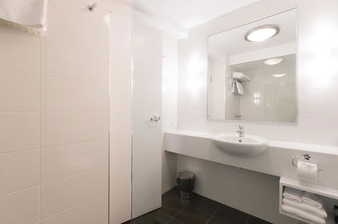 St Ives Apartments - Port Augusta Accommodation 5