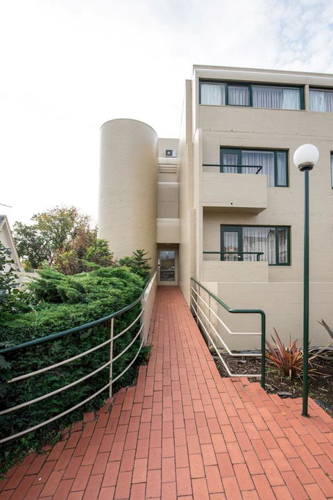 St Ives Apartments - Port Augusta Accommodation 1