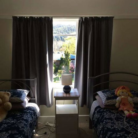 Maydena Chalet - Port Augusta Accommodation 3