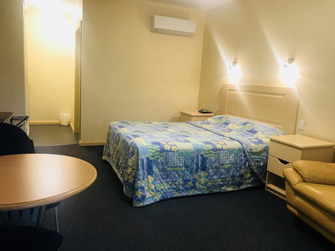 Mayfair Plaza Motel And Apartments - Port Augusta Accommodation 7