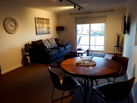Hampden At Battery Point - Port Augusta Accommodation 7