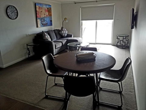 Hampden At Battery Point - Port Augusta Accommodation 12