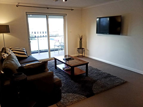 Hampden At Battery Point - Port Augusta Accommodation 21