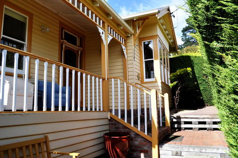 Belton Apartments-Hedge Cottage - Port Augusta Accommodation 3