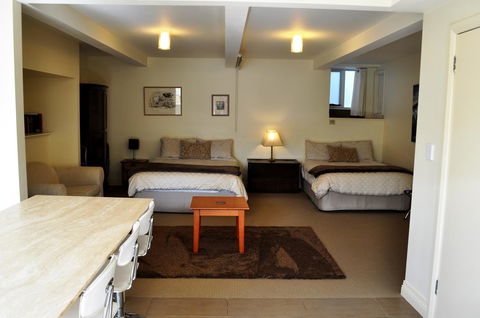 Belton Apartments-Hedge Cottage - Port Augusta Accommodation 8