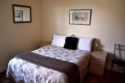 Belton Apartments-Hedge Cottage - Port Augusta Accommodation 11