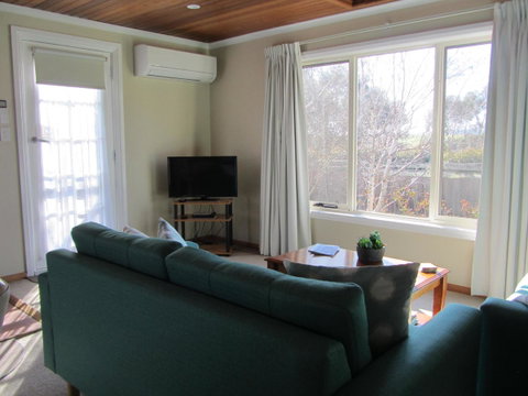 Elm Trees Accommodation @ Ross - Port Augusta Accommodation 15