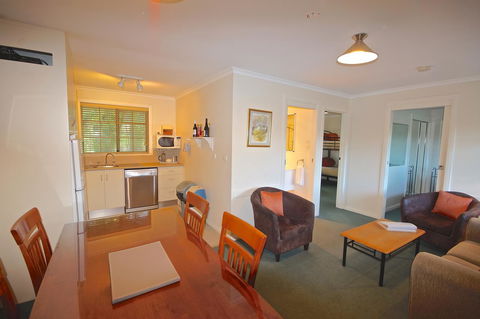 Port Arthur Villas - Port Augusta Accommodation 10