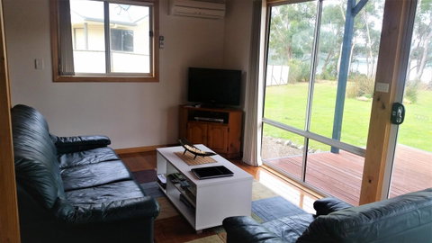 Four Seasons Waterfront Villas - Port Augusta Accommodation 31