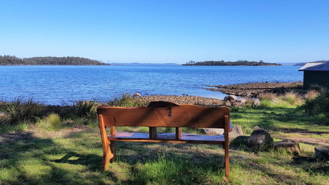 Four Seasons Waterfront Villas - Port Augusta Accommodation 5