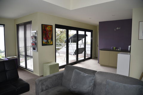 Studioat10 - Port Augusta Accommodation 18