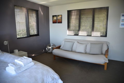 Studioat10 - Port Augusta Accommodation 9