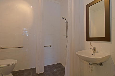 Cleburne Homestead - Port Augusta Accommodation 33