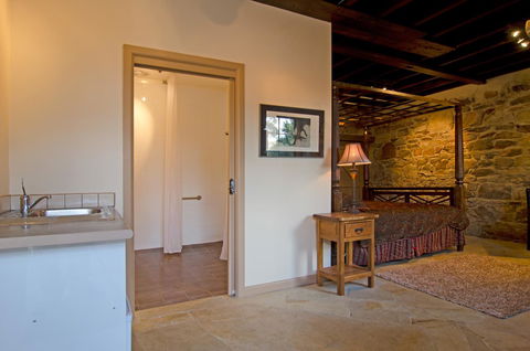 Cleburne Homestead - Port Augusta Accommodation 21