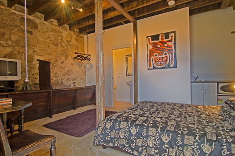Cleburne Homestead - Port Augusta Accommodation 23