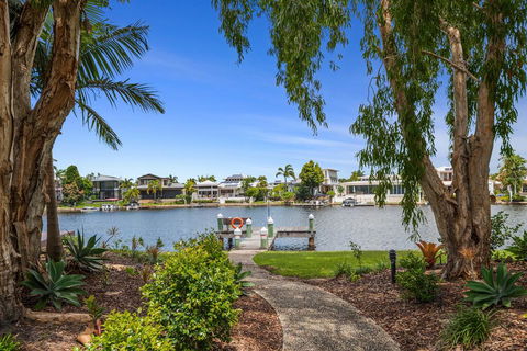 Noosa Entrance 2 Bedroom Garden Side Townhouse. - Port Augusta Accommodation 1