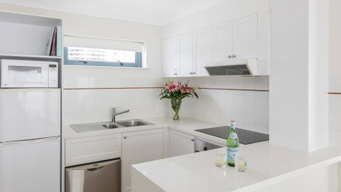 Oaks Gold Coast Calypso Plaza Suites - Port Augusta Accommodation 2