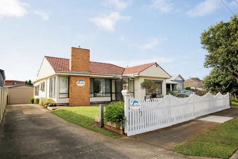 Ocean Views - Port Augusta Accommodation 0