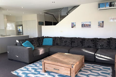 Pacific Blue 505/265 Sandy Point Road - Port Augusta Accommodation 3