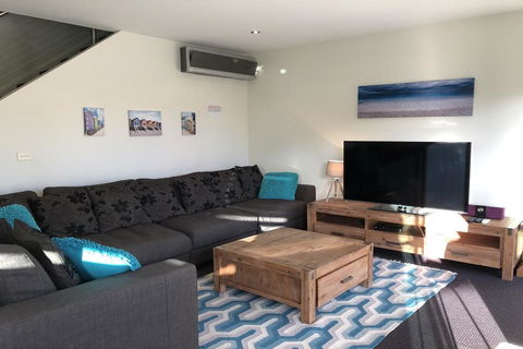 Pacific Blue 505/265 Sandy Point Road - Port Augusta Accommodation 2