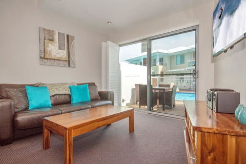 Pacific Blue Apartment 139, 265 Sandy Point Road - Port Augusta Accommodation 0