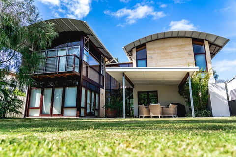 Paradise In Dunsborough - Port Augusta Accommodation 1