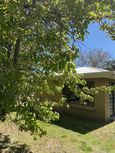 Pear Tree Cottage At Amiens - Port Augusta Accommodation 2