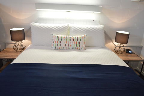 Penguin Seaside Motel - Port Augusta Accommodation 1