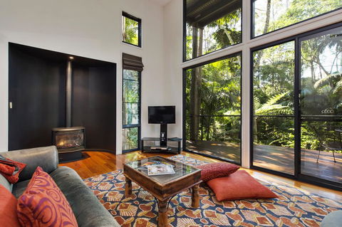 Pethers Rainforest Retreat - Port Augusta Accommodation 0