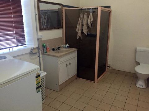 Port Wakefield Cottages - Port Augusta Accommodation 3