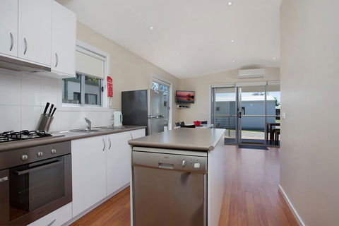 Portland Holiday Village - Port Augusta Accommodation 3