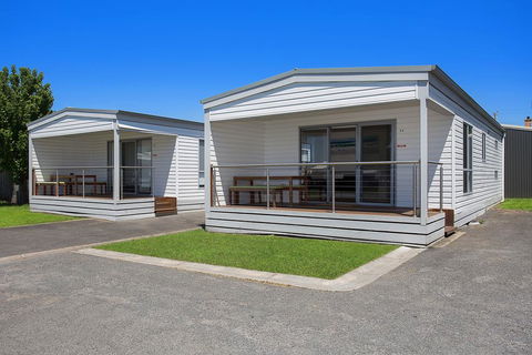 Portland Holiday Village - Port Augusta Accommodation 1
