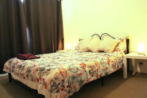 Private Room, Awesome Amenities - Molonglo Valley - Port Augusta Accommodation 3
