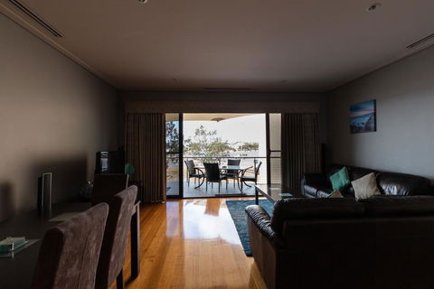Promenade Executive Apartments - Port Augusta Accommodation 0