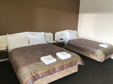 RAILWAY HOTEL MOTEL - Port Augusta Accommodation 2