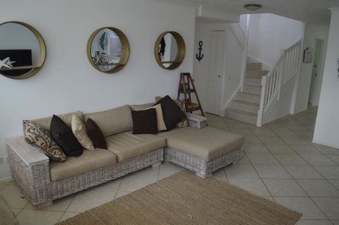 RAINBOW BAY 3 Bed Ocean Views & SPA On Roof Terrace - Port Augusta Accommodation 3