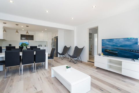 Randall Retreat, 22A Randall Drive - Port Augusta Accommodation 0