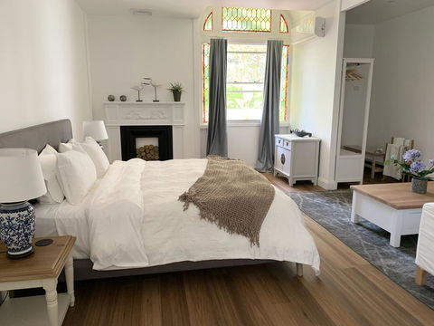 REED HOUSE At Maleny-The White Pavilion - Port Augusta Accommodation 2