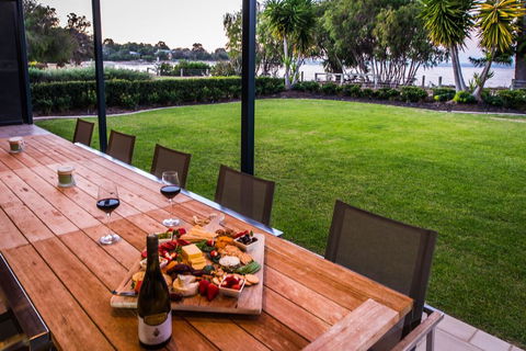 Regency Beach Club - Port Augusta Accommodation 1