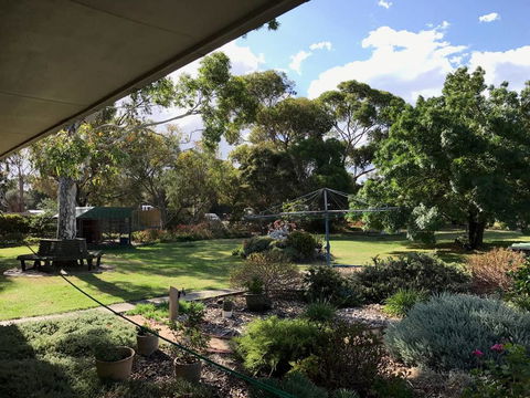 Relaxing Geelong Studio - Port Augusta Accommodation 1
