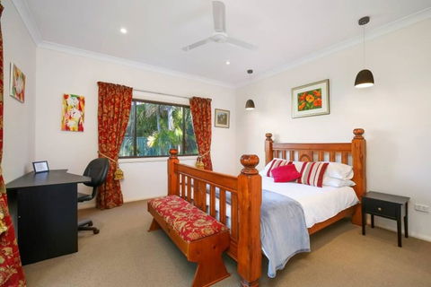 Relaxing Queen Sized Room With En-Suite - Port Augusta Accommodation 0