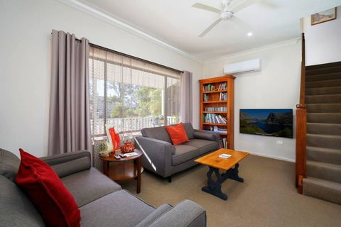 Relaxing Queen Sized Room With En-Suite - Port Augusta Accommodation 2