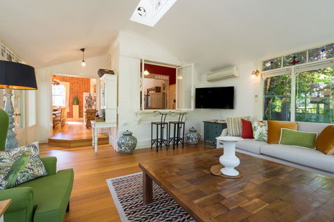 Rent Your Own Historic Hotel For Holidays & Events - Port Augusta Accommodation 2