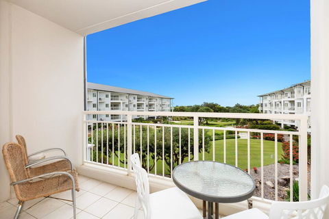 RESORT ON THE BEACH 5215 - OCEAN GLIMPSES - Port Augusta Accommodation 3