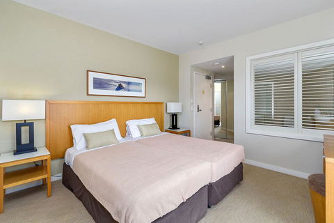 RESORT ON THE BEACH 6126-27 - Port Augusta Accommodation 1