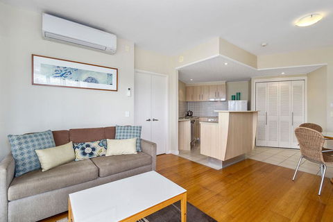 RESORT ON THE BEACH 6126-27 - Port Augusta Accommodation 2